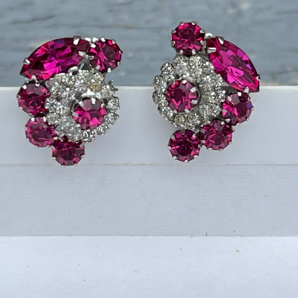 Singed Weiss Earrings Vintage Purple Rhinestone Clip on Earrings Fashion Jewelry